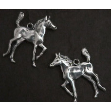 Häst Travande Föl Hänge nr n12183