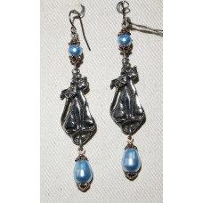 Katter med Ljusblå Pärlor Örhängen nr e17034